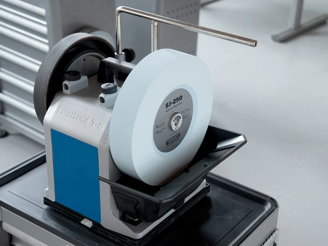 TORMEK - SJ-250 Tormek Japanese Waterstone – Image 2